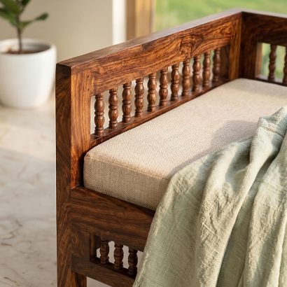 Solid Sheesham Wood Diwan Bed with spindle design for living room and bedroom